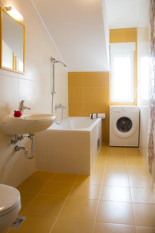 Adriadome Apartments Bijela Szoba fotó